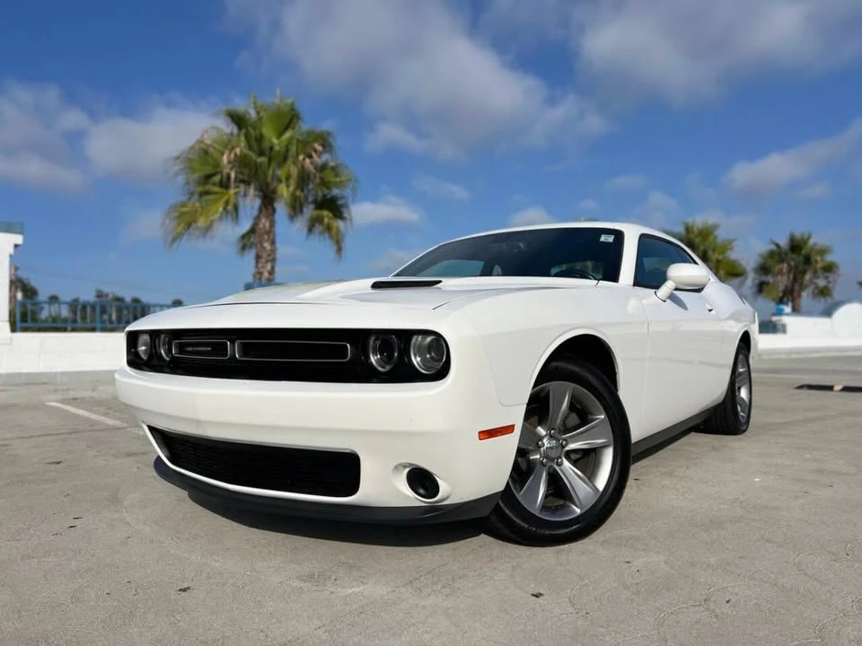 2015 Dodge Challenger 3rd Gen - Image 2 of 19