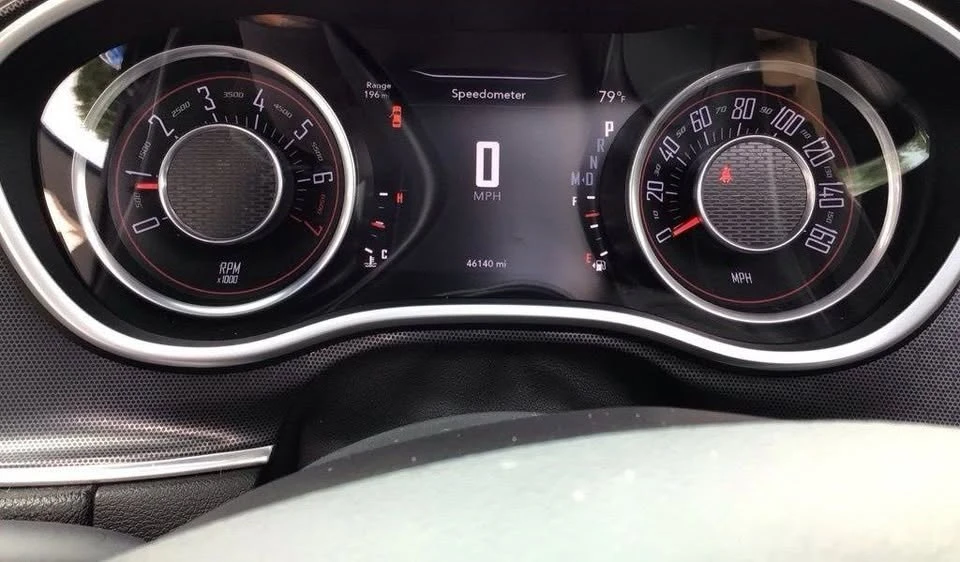 2015 Dodge Challenger 3rd Gen - Image 15 of 19