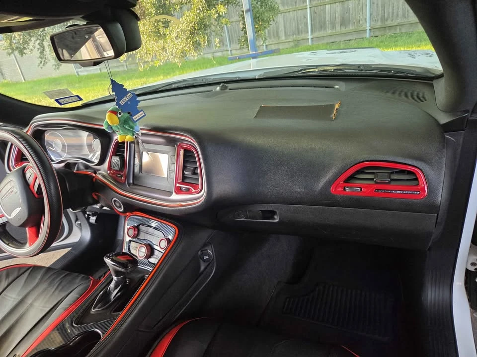 2015 Dodge Challenger 3rd Gen - Image 9 of 10