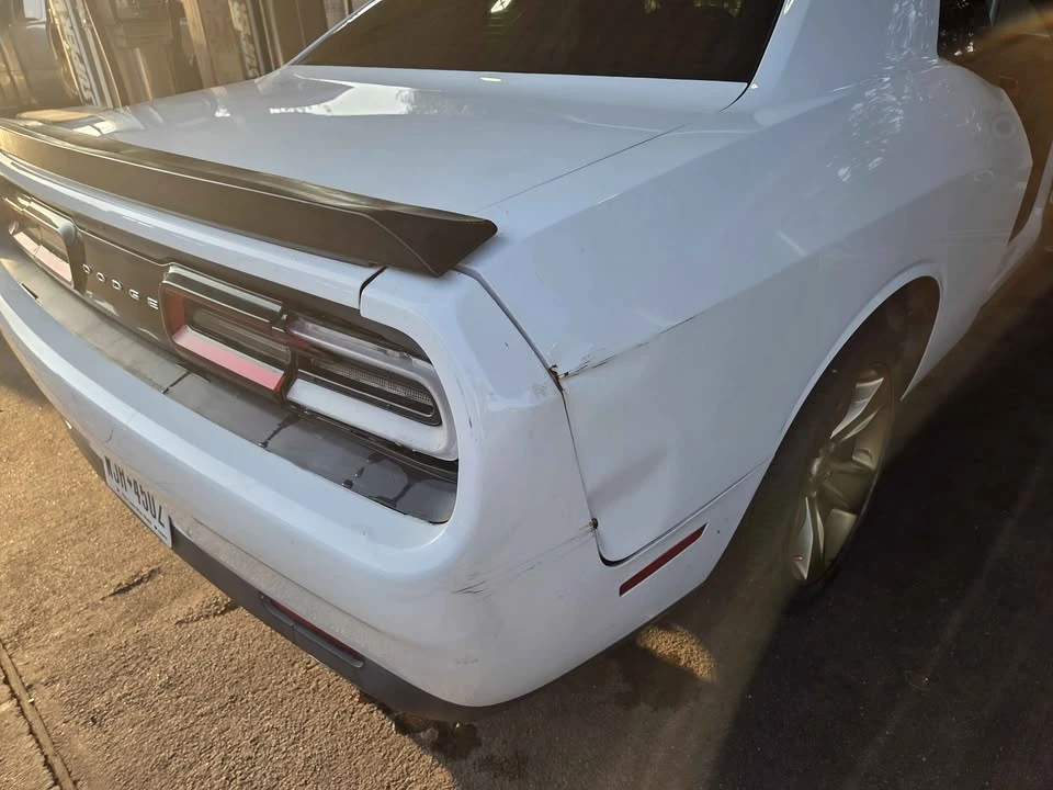 2015 Dodge Challenger 3rd Gen - Image 7 of 10