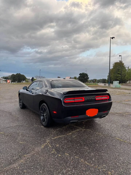 2015 Dodge Challenger 3rd Gen - Image 4 of 7