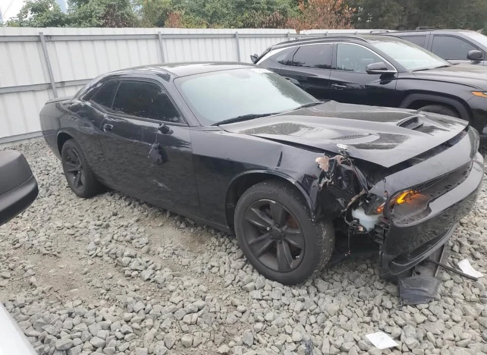 2015 Dodge Challenger 3rd Gen - Image 5 of 6