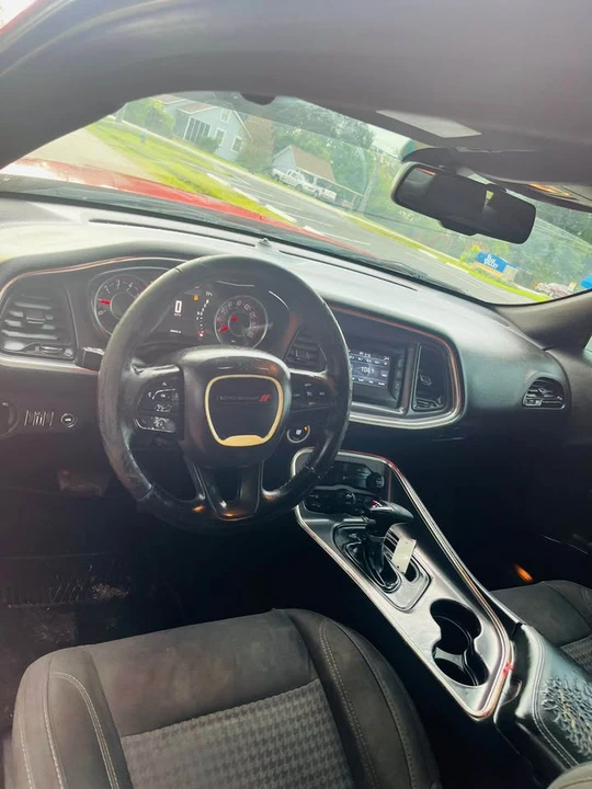 2015 Dodge Challenger 3rd Gen - Image 5 of 19