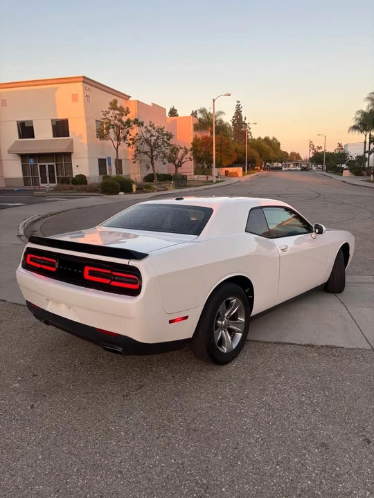2015 Dodge Challenger 3rd Gen - Image 2 of 15