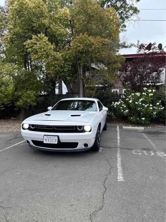 2015 Dodge Challenger 3rd Gen - Image 11 of 20