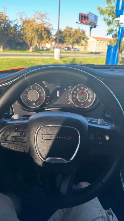 2015 Dodge Challenger 3rd Gen - Image 9 of 10