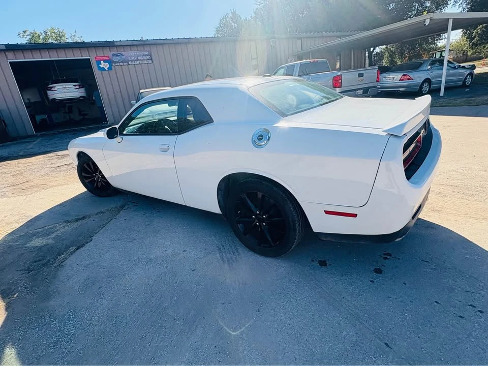 2015 Dodge Challenger 3rd Gen - Image 8 of 17