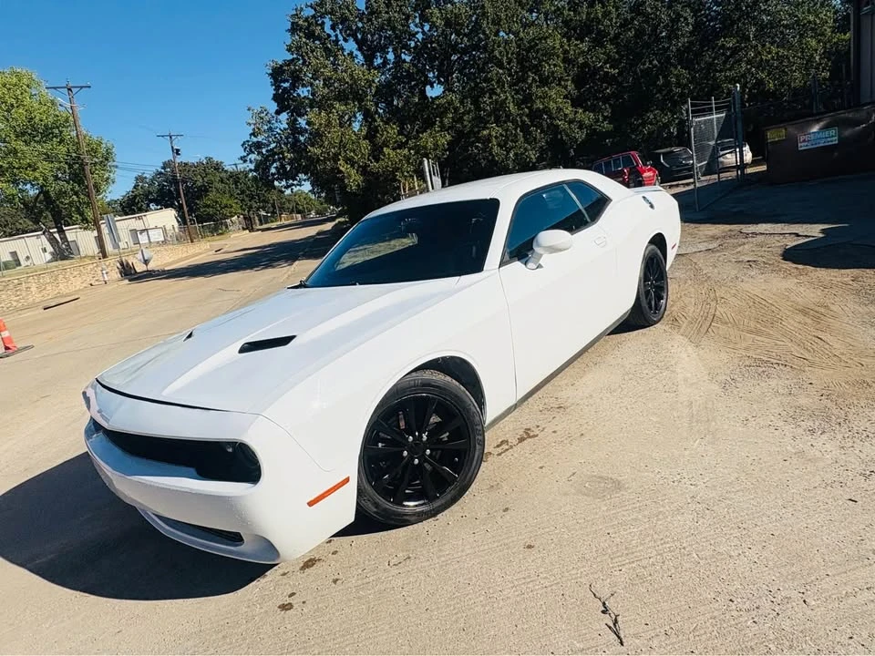 2015 Dodge Challenger 3rd Gen - Image 2 of 17