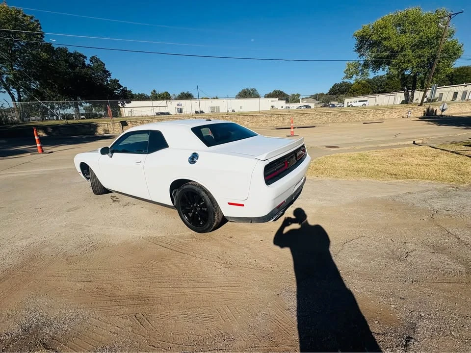 2015 Dodge Challenger 3rd Gen - Image 9 of 20