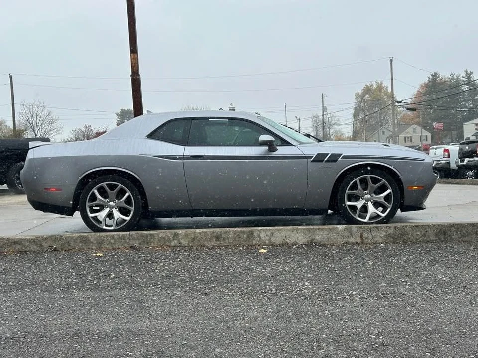 2015 Dodge Challenger 3rd Gen - Image 4 of 15
