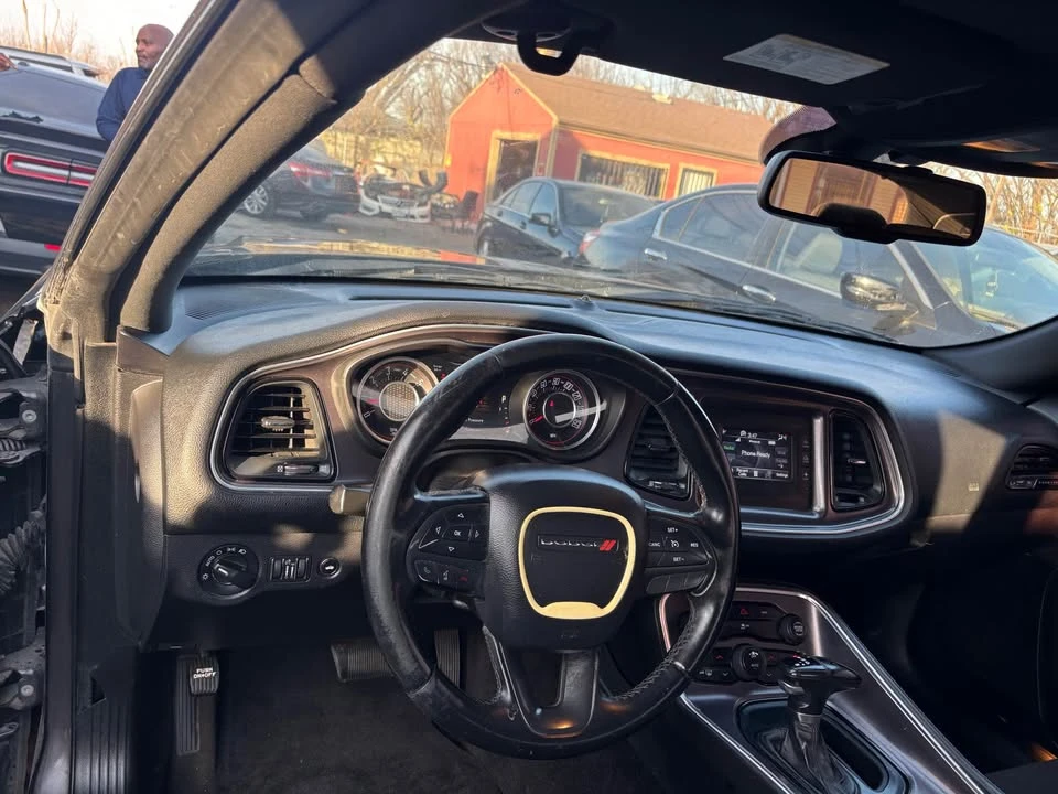 2015 Dodge Challenger 3rd Gen - Image 11 of 18