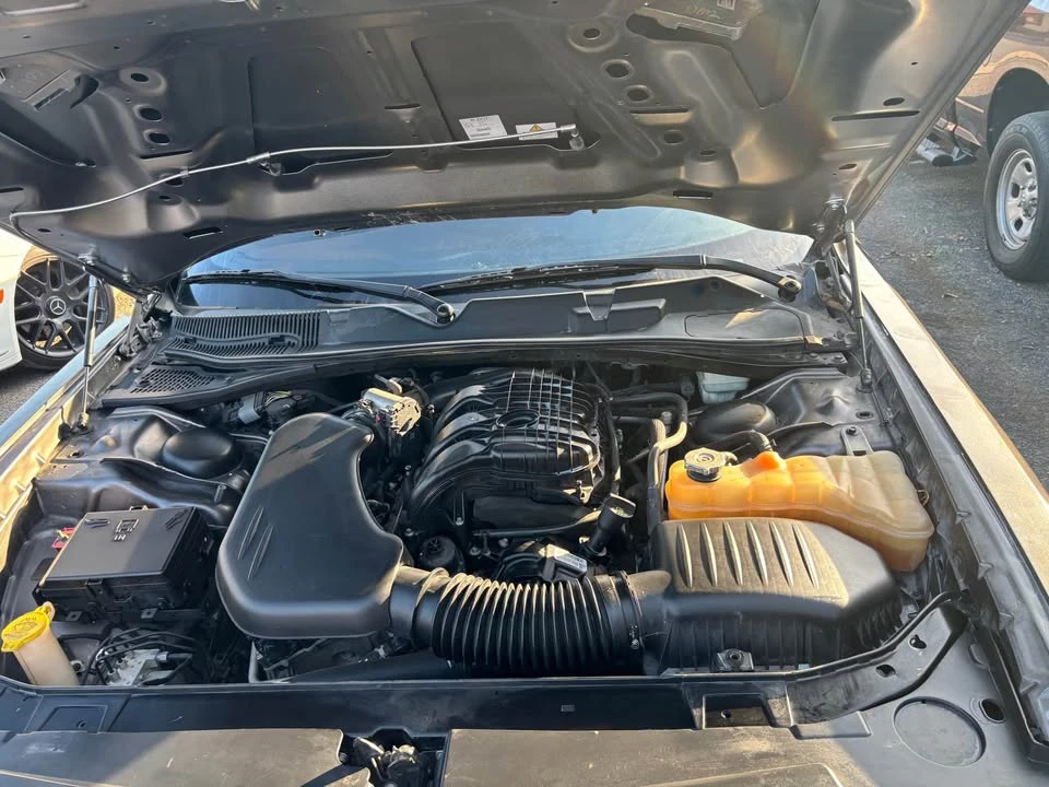 2015 Dodge Challenger 3rd Gen - Image 16 of 18
