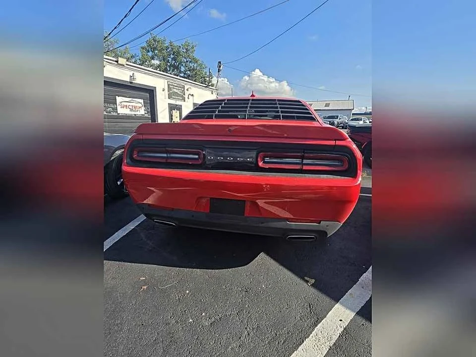 2015 Dodge Challenger 3rd Gen - Image 4 of 8