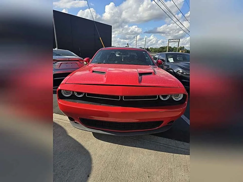 2015 Dodge Challenger 3rd Gen - Image 2 of 8