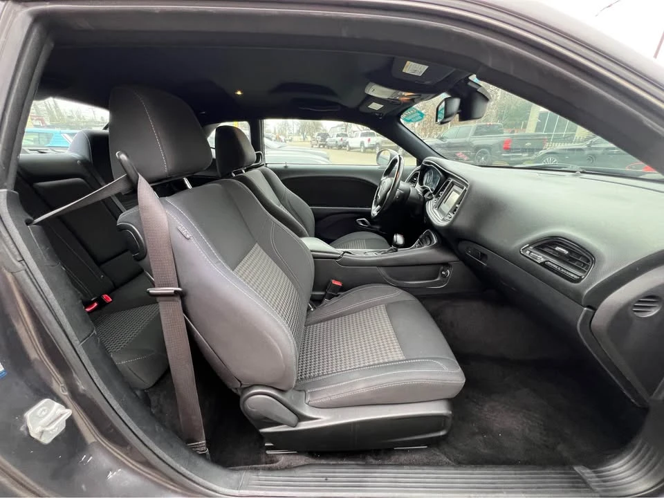 2015 Dodge Challenger 3rd Gen - Image 13 of 15
