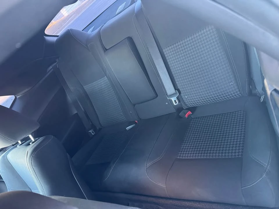 2015 Dodge Challenger 3rd Gen - Image 10 of 11