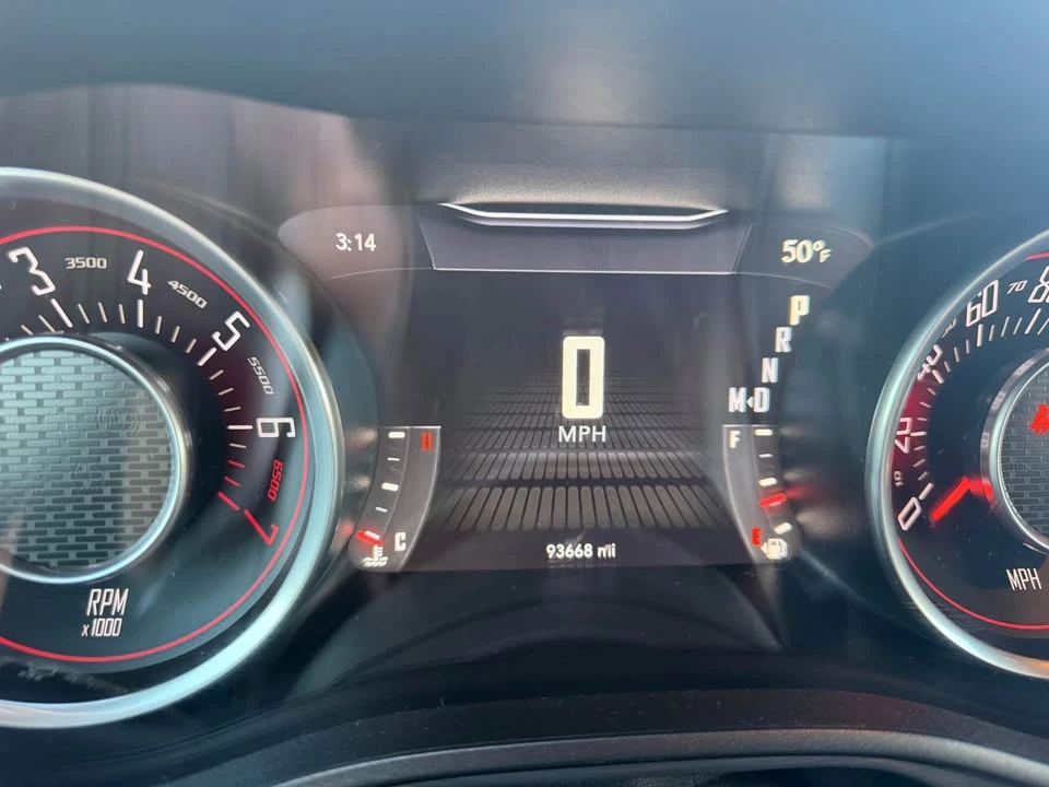 2015 Dodge Challenger 3rd Gen - Image 9 of 11