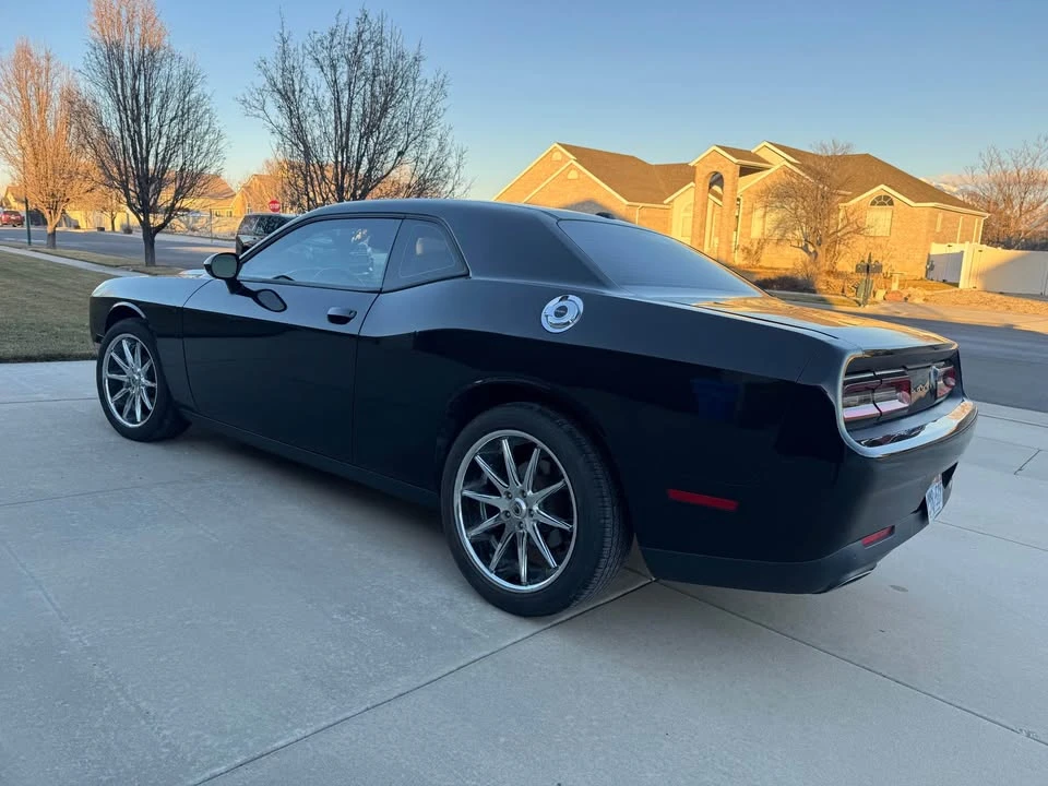 2015 Dodge Challenger 3rd Gen - Image 4 of 11