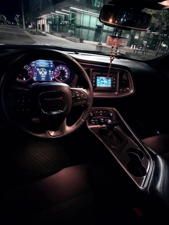 2015 Dodge Challenger 3rd Gen - Image 13 of 14