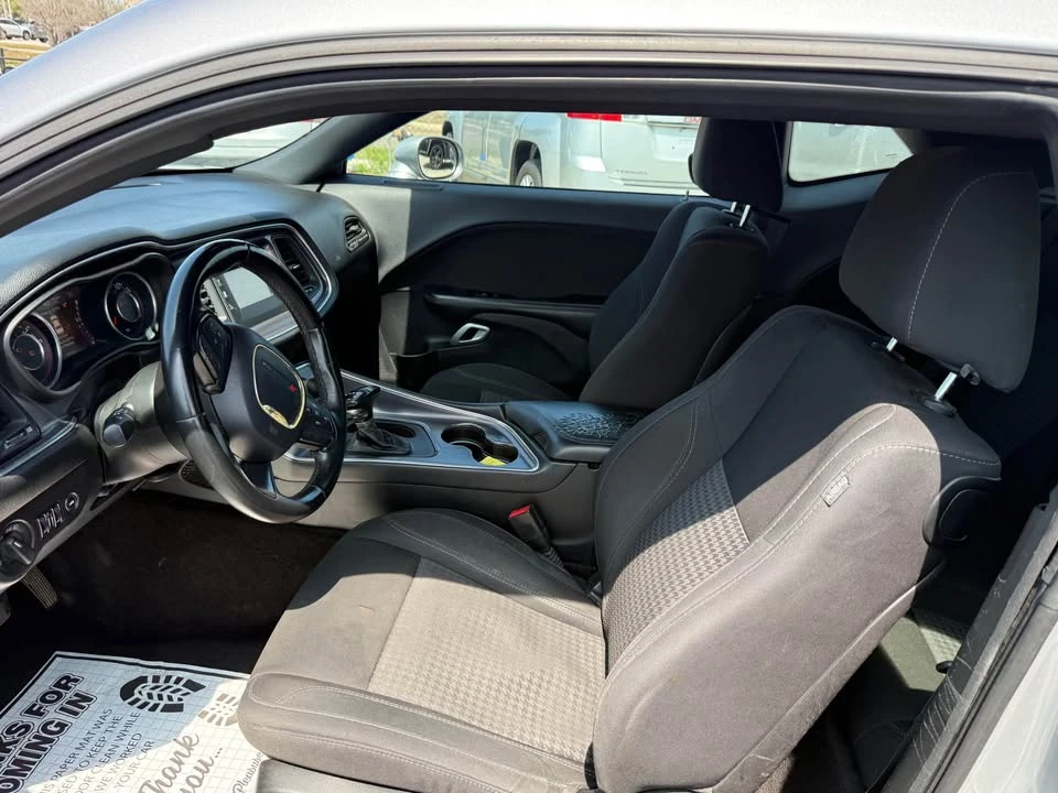 2015 Dodge Challenger 3rd Gen - Image 9 of 12