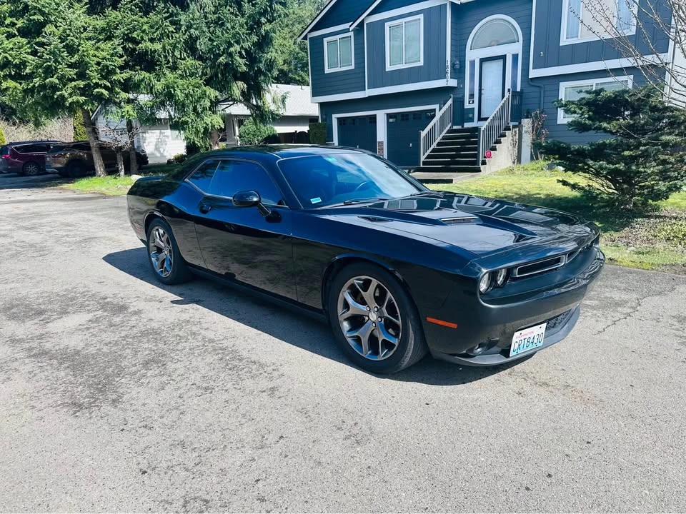 2015 Dodge Challenger 3rd Gen - Image 2 of 8