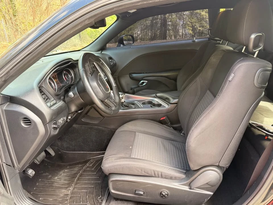 2015 Dodge Challenger 3rd Gen - Image 16 of 20
