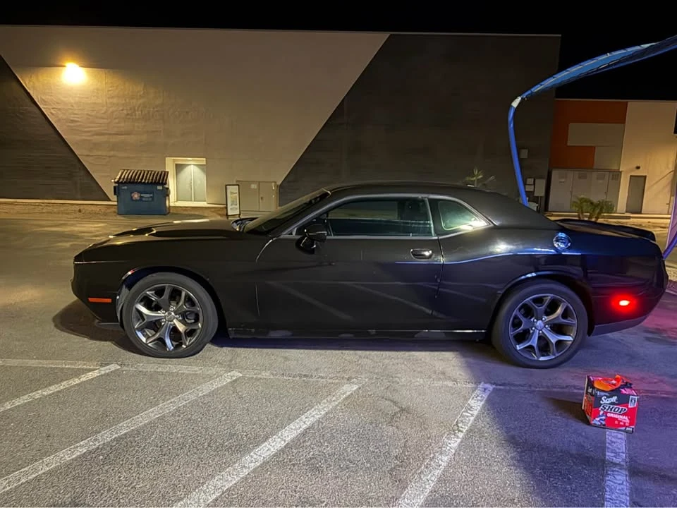 2015 Dodge Challenger 3rd Gen - Image 4 of 8