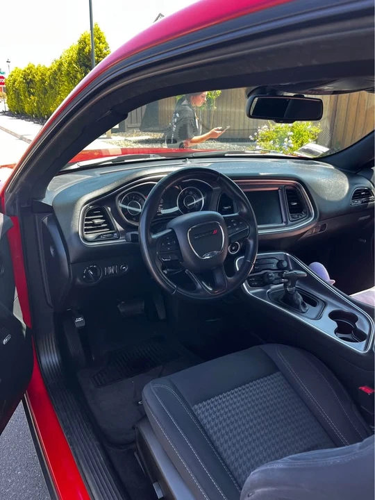 2015 Dodge Challenger 3rd Gen - Image 5 of 8