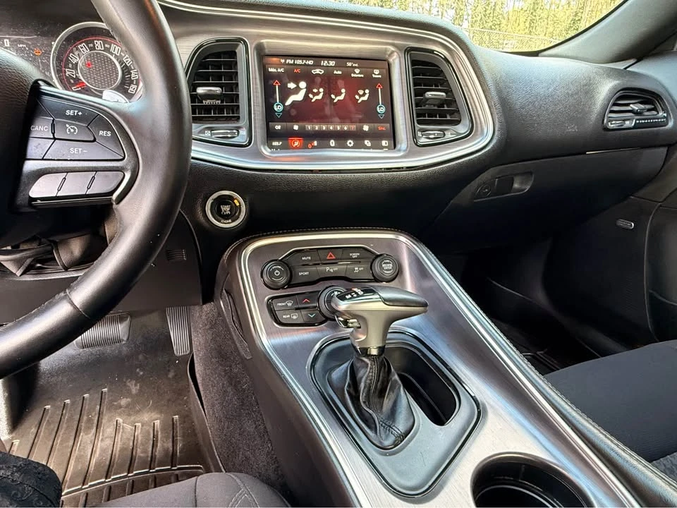 2015 Dodge Challenger 3rd Gen - Image 17 of 20