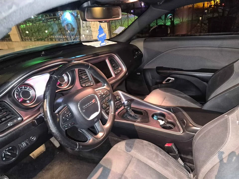 2015 Dodge Challenger 3rd Gen - Image 2 of 6