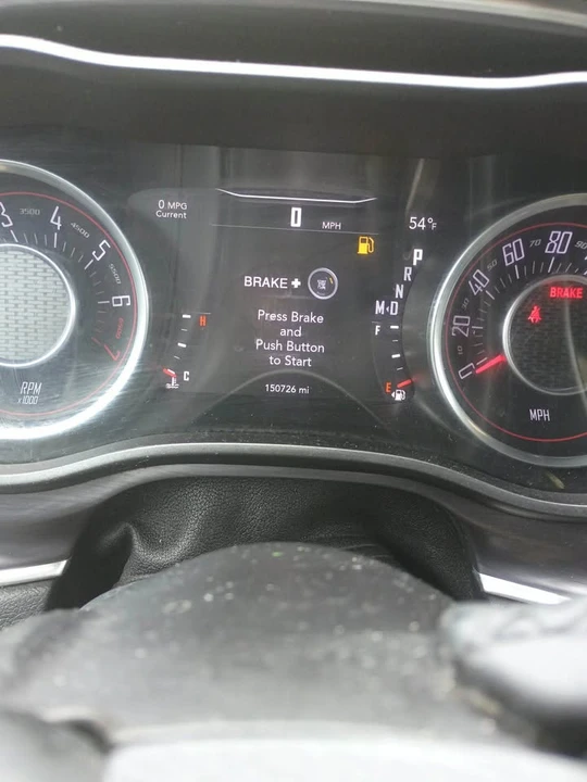 2015 Dodge Challenger 3rd Gen - Image 9 of 10