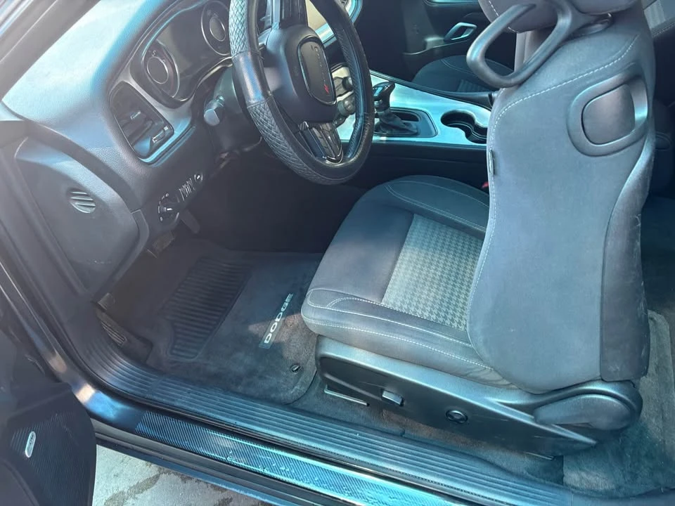 2015 Dodge Challenger 3rd Gen - Image 19 of 20