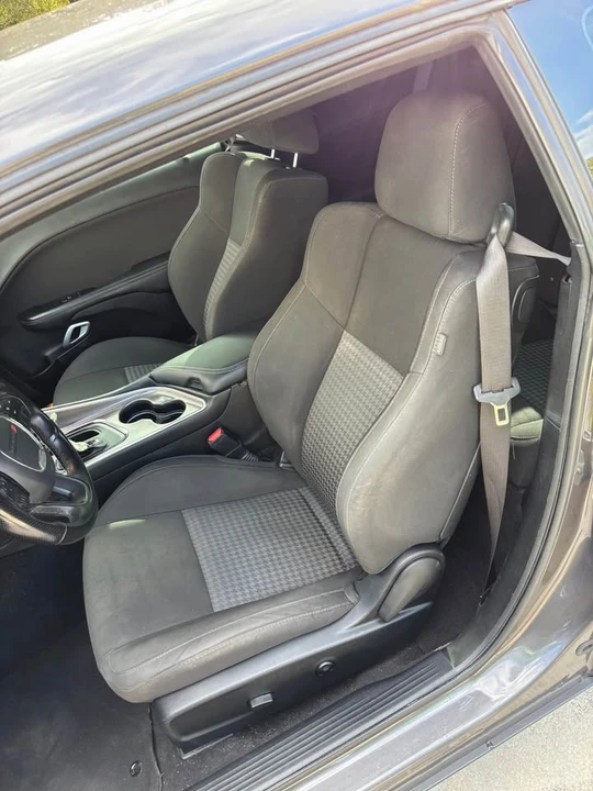 2015 Dodge Challenger 3rd Gen - Image 8 of 13