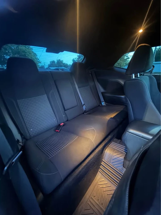 2015 Dodge Challenger 3rd Gen - Image 10 of 13