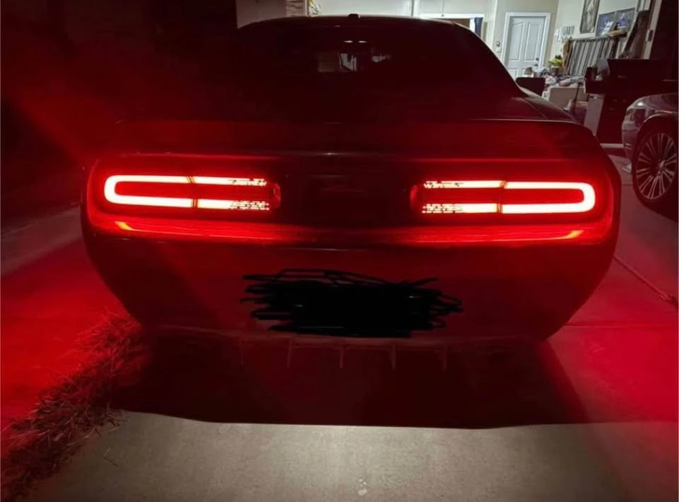 2015 Dodge Challenger 3rd Gen - Image 9 of 15