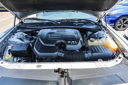 2015 Dodge Challenger 3rd Gen - Image 9 of 10