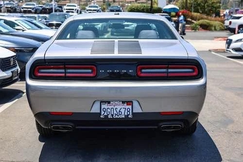 2015 Dodge Challenger 3rd Gen - Image 4 of 10
