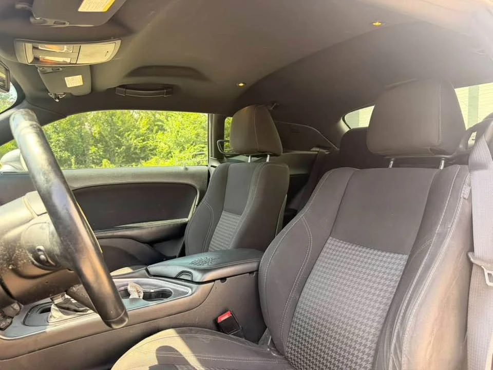 2015 Dodge Challenger 3rd Gen - Image 8 of 16