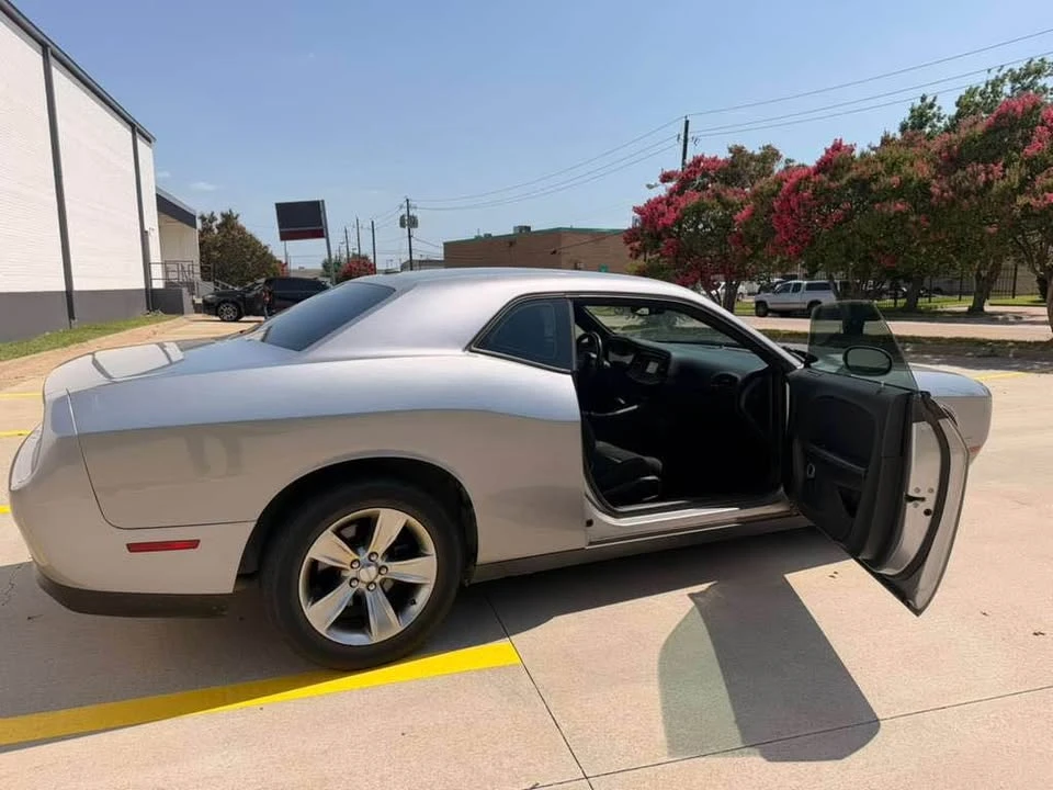 2015 Dodge Challenger 3rd Gen - Image 6 of 16