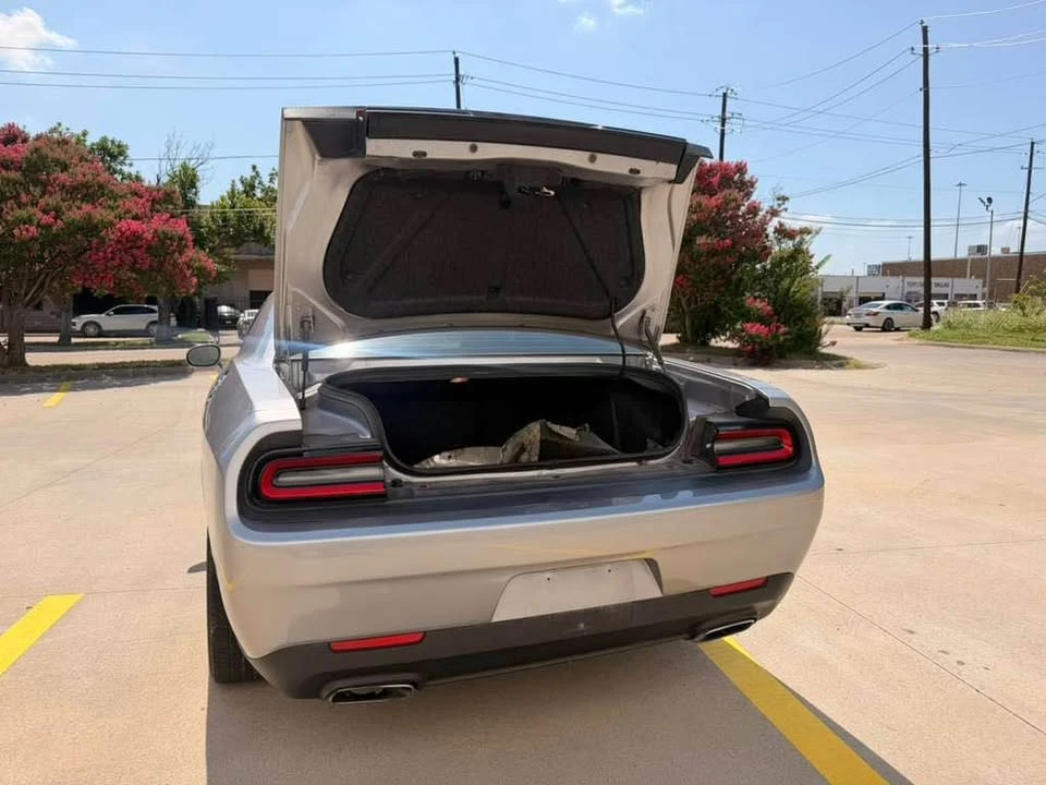 2015 Dodge Challenger 3rd Gen - Image 15 of 16