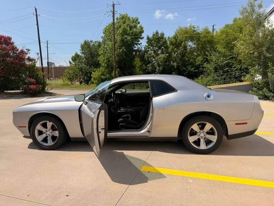 2015 Dodge Challenger 3rd Gen - Image 5 of 16