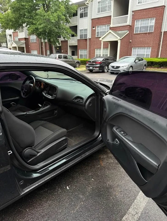 2015 Dodge Challenger 3rd Gen - Image 6 of 9