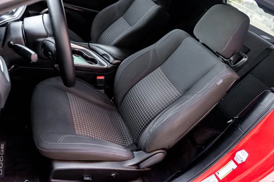 2015 Dodge Challenger 3rd Gen - Image 10 of 17