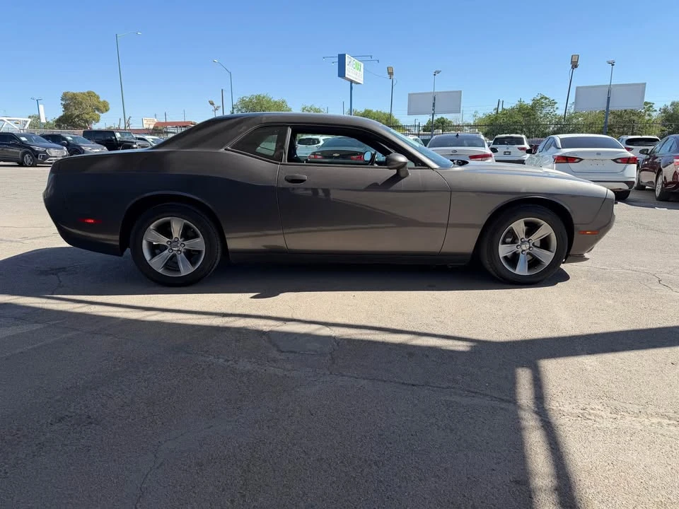 2015 Dodge Challenger 3rd Gen - Image 10 of 14