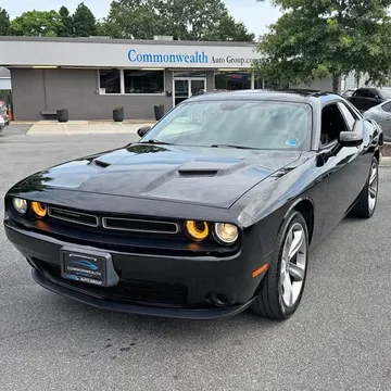 2015 Dodge Challenger SXT