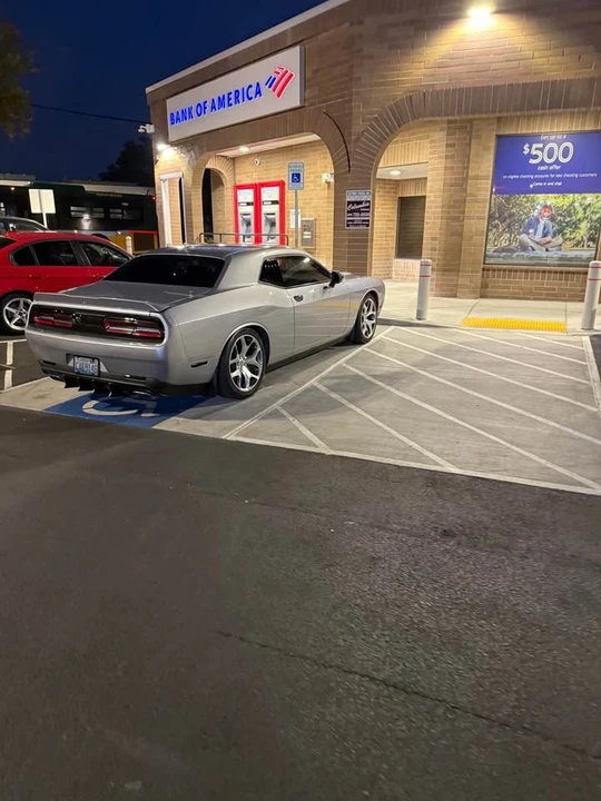 2015 Dodge Challenger 3rd Gen - Image 2 of 5