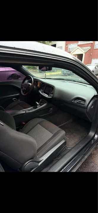 2015 Dodge Challenger 3rd Gen - Image 9 of 11