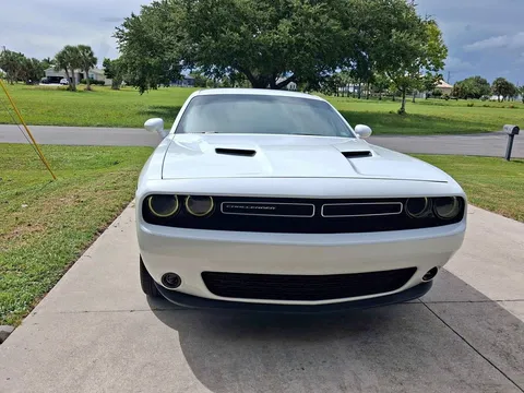 2015 Dodge Challenger SXT Coupe 2D