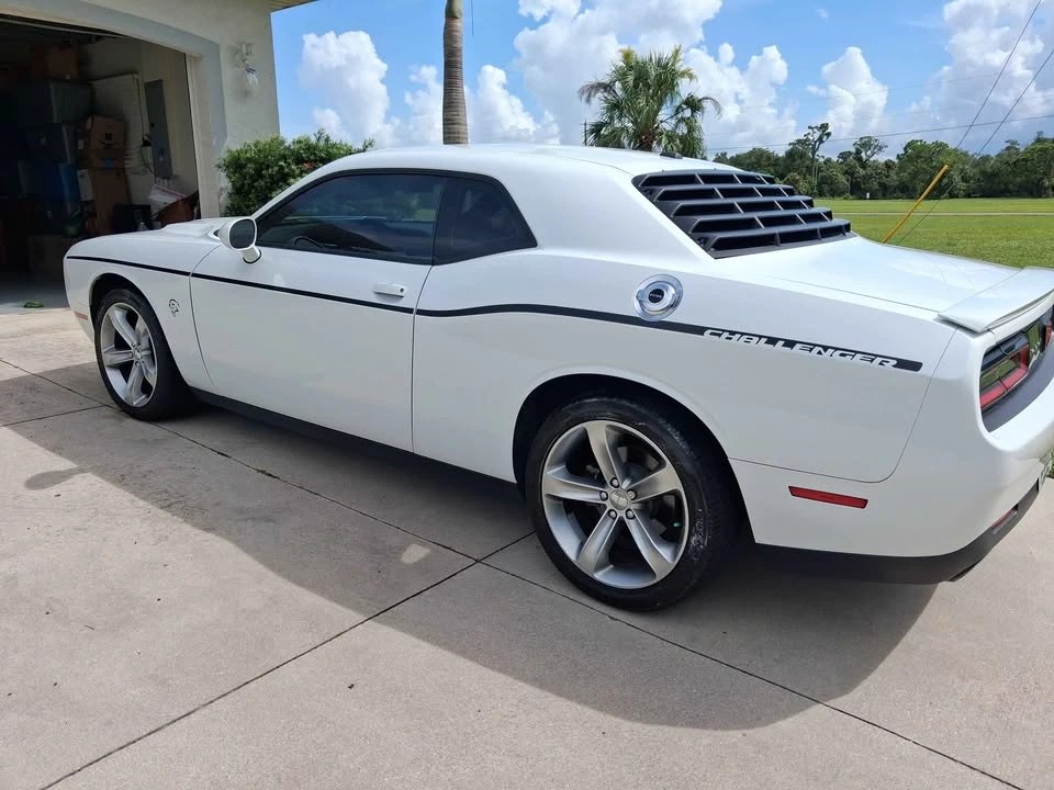 2015 Dodge Challenger 3rd Gen - Image 3 of 8