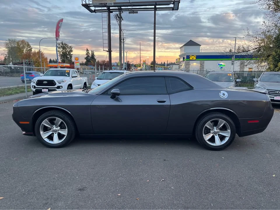 2015 Dodge Challenger 3rd Gen - Image 4 of 10